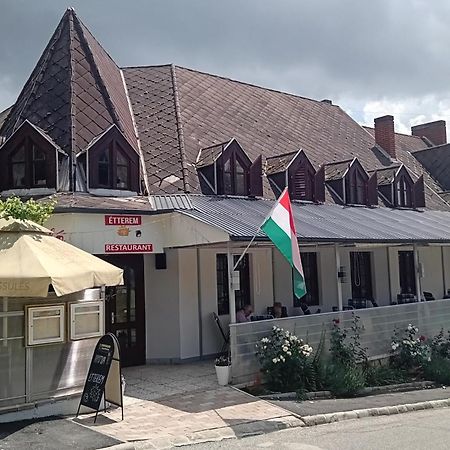 Diana Fogado Bed & Breakfast Keszthely Eksteriør bilde