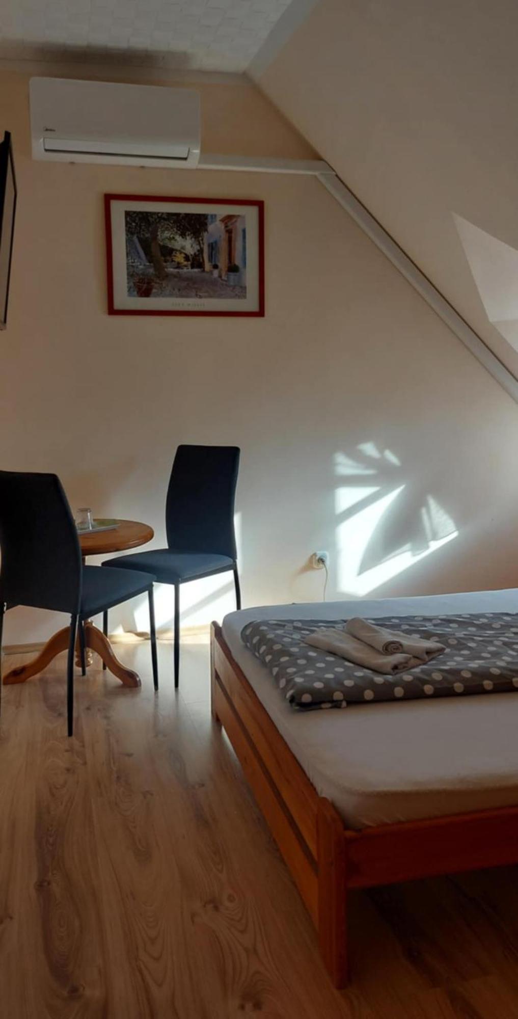 Diana Fogado Bed & Breakfast Keszthely Eksteriør bilde