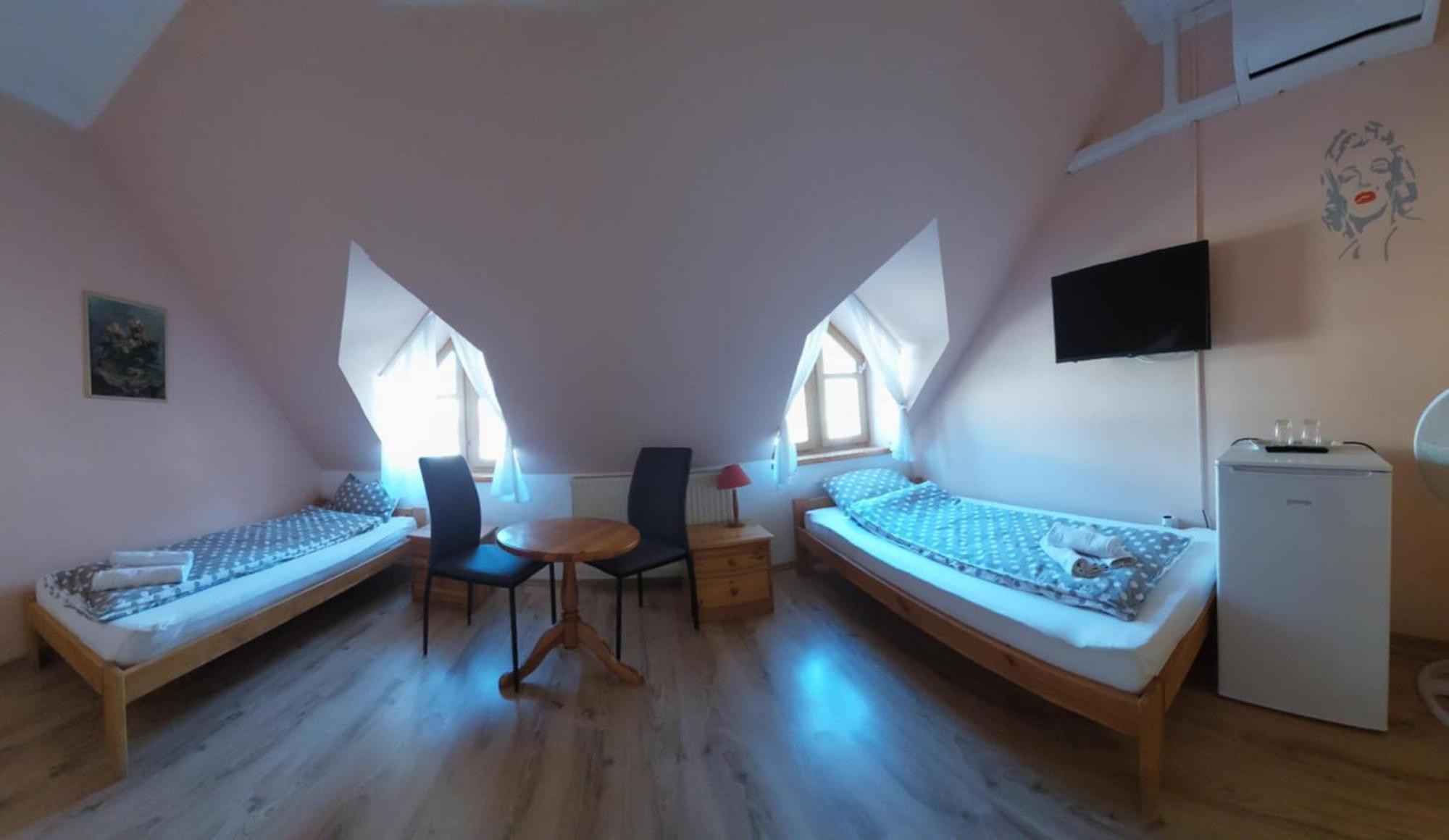 Diana Fogado Bed & Breakfast Keszthely Eksteriør bilde