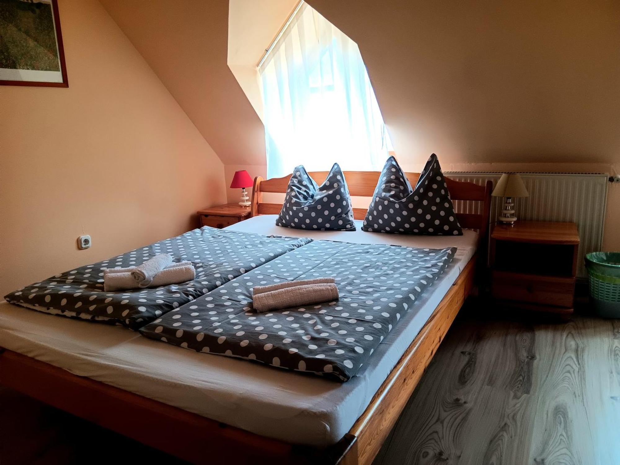 Diana Fogado Bed & Breakfast Keszthely Eksteriør bilde
